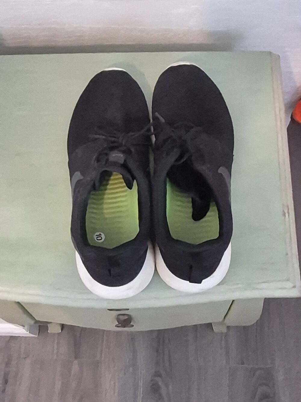 Nike Men's Roshe One Black/Anthracite-Sail Casual Sneakers Size 10